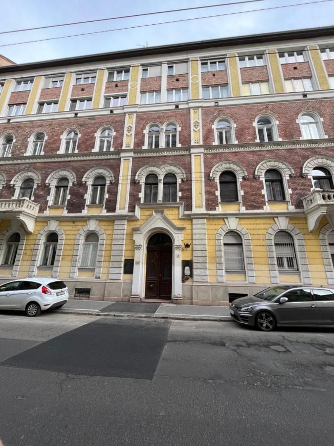 Garibaldik Apartman Apartment Budapest Luaran gambar